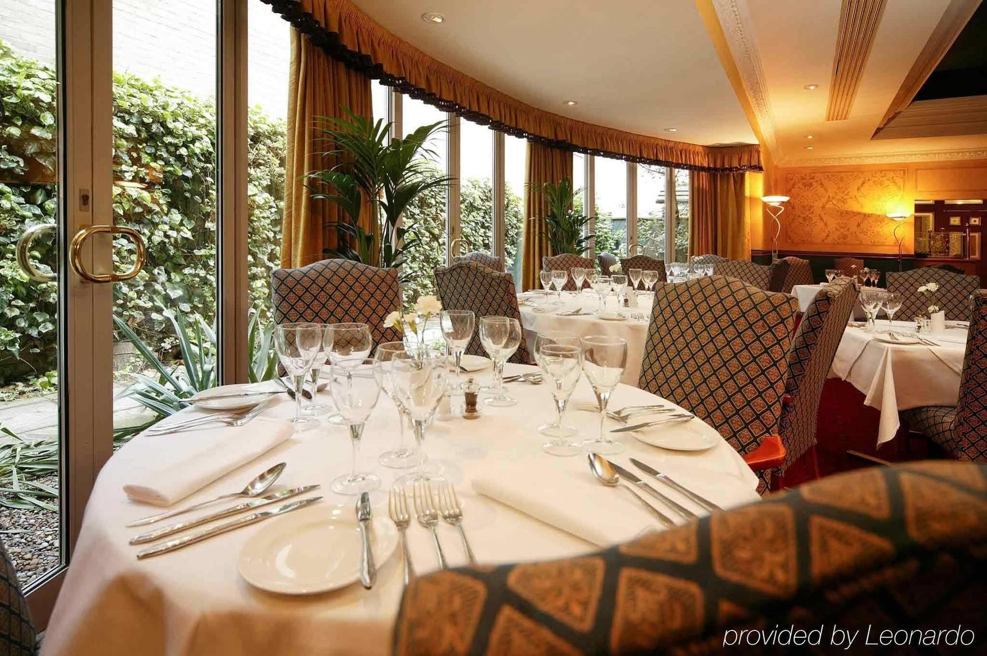 Mercure York Fairfield Manor Hotel Restoran gambar